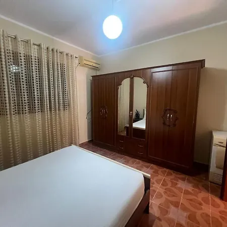 Aurora Apartamento Polisi i Vogel